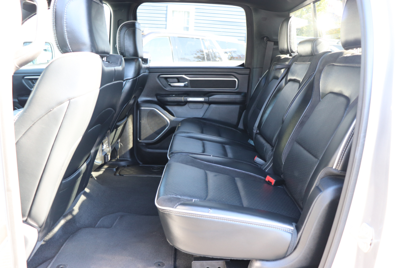 RAM 1500 Laramie 4x4 Crew Cab 5'7" Box 2025 RAM 1500 Laramie 4x4 Crew Cab 5'7" Box 2025