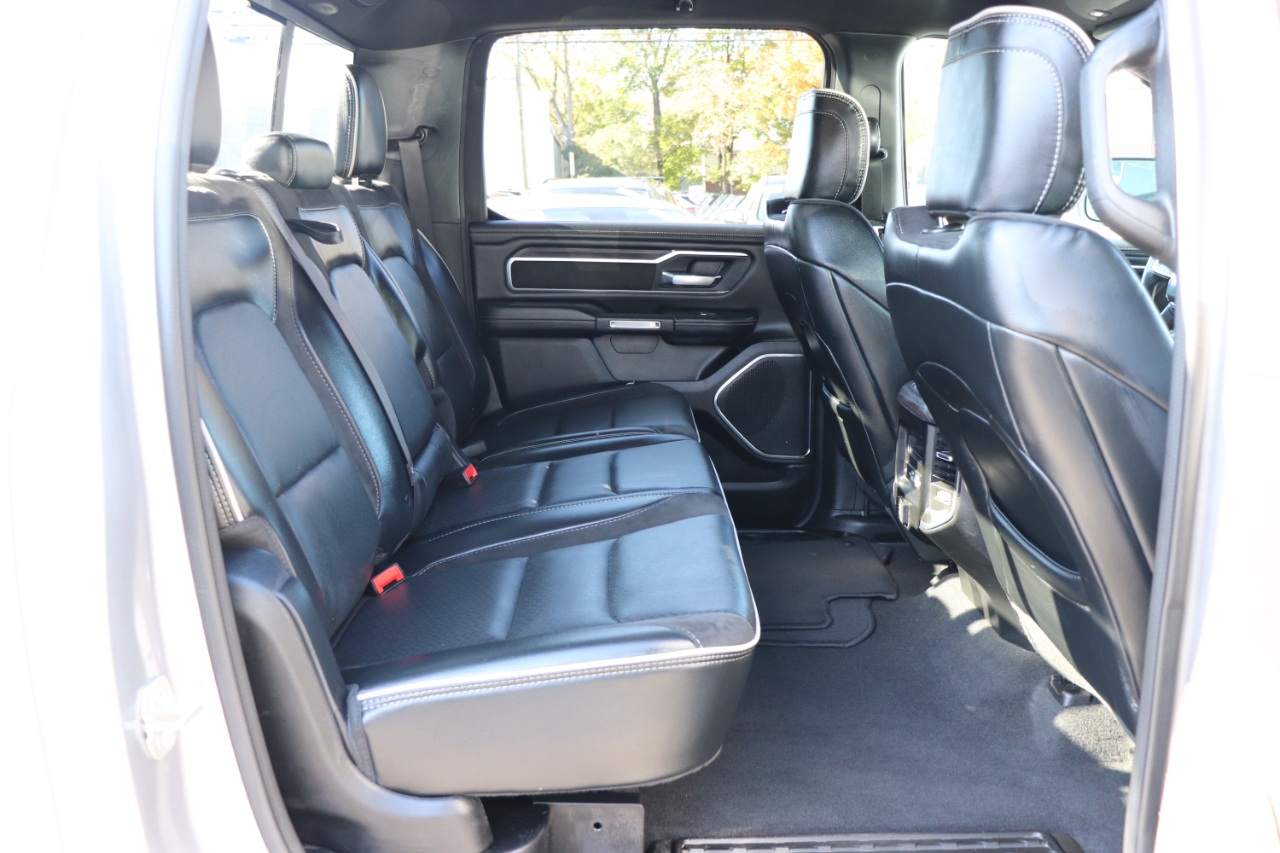 RAM 1500 Laramie 4x4 Crew Cab 5'7" Box 2025 RAM 1500 Laramie 4x4 Crew Cab 5'7" Box 2025