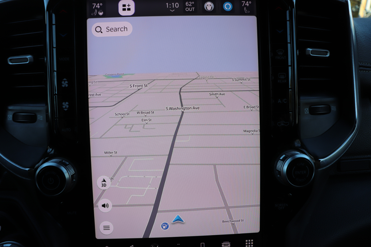 RAM 1500 Laramie 4x4 Crew Cab 5'7" Box 2025 RAM 1500 Laramie 4x4 Crew Cab 5'7" Box 2025