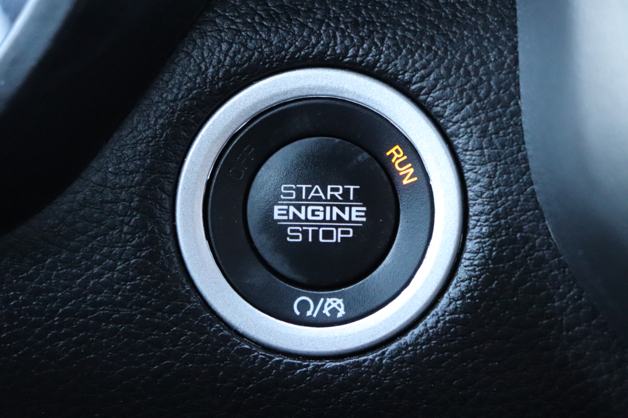 RAM 1500 Laramie 4x4 Crew Cab 5'7" Box 2025 RAM 1500 Laramie 4x4 Crew Cab 5'7" Box 2025