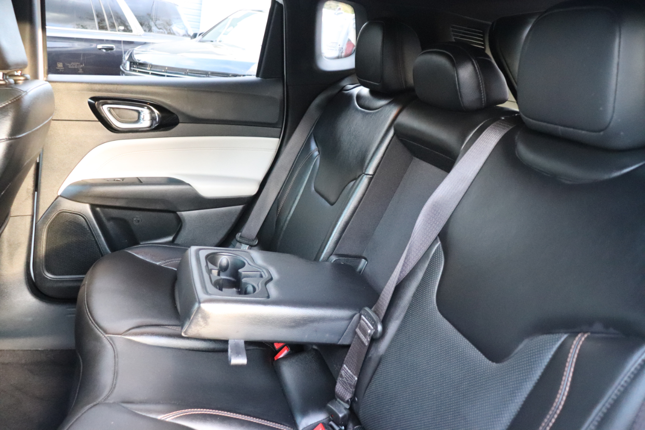 Jeep Compass Limited 4x4 2023 Jeep Compass Limited 4x4 2023