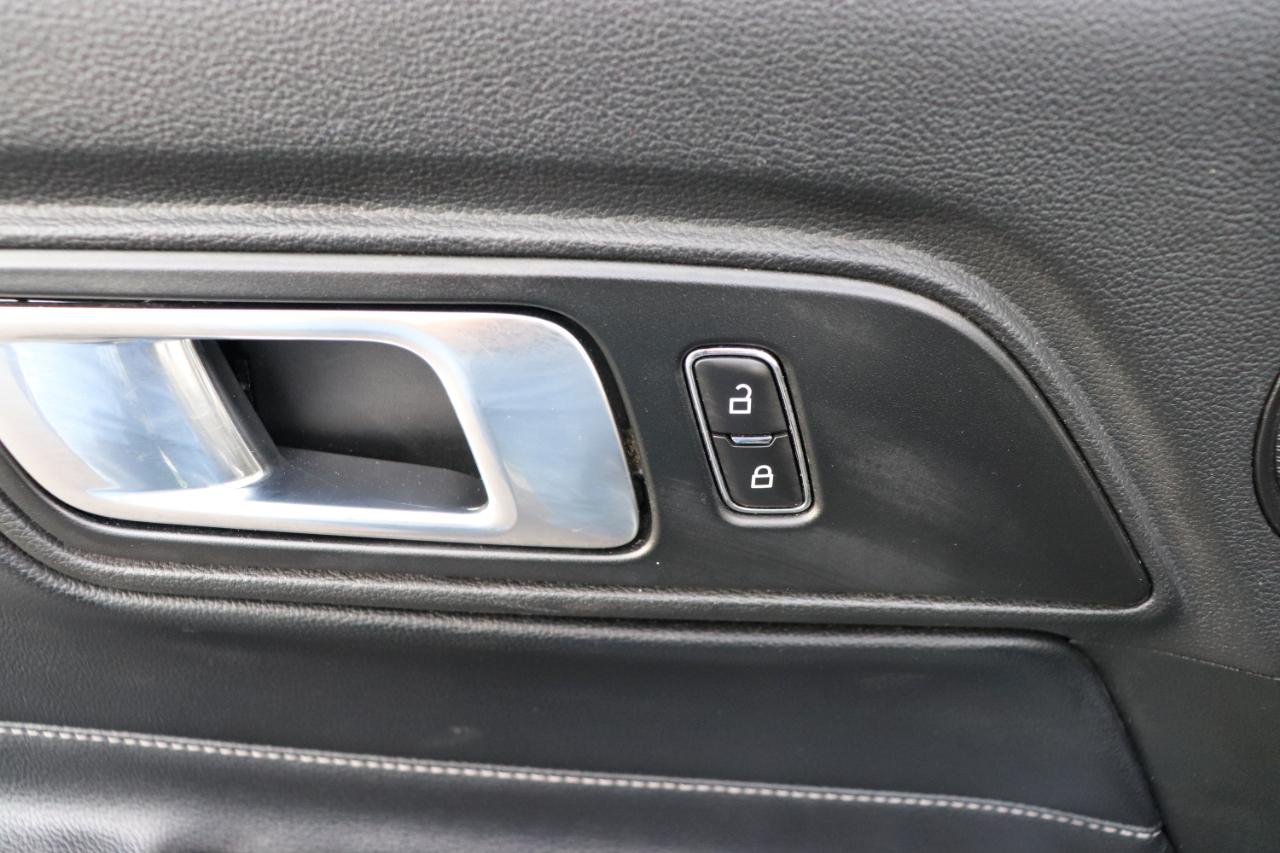 Ford Mustang EcoBoost Convertible 2023