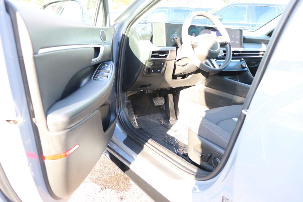 Hyundai Sonata SEL 2.5L FWD 2024 Hyundai Sonata SEL 2.5L FWD 2024