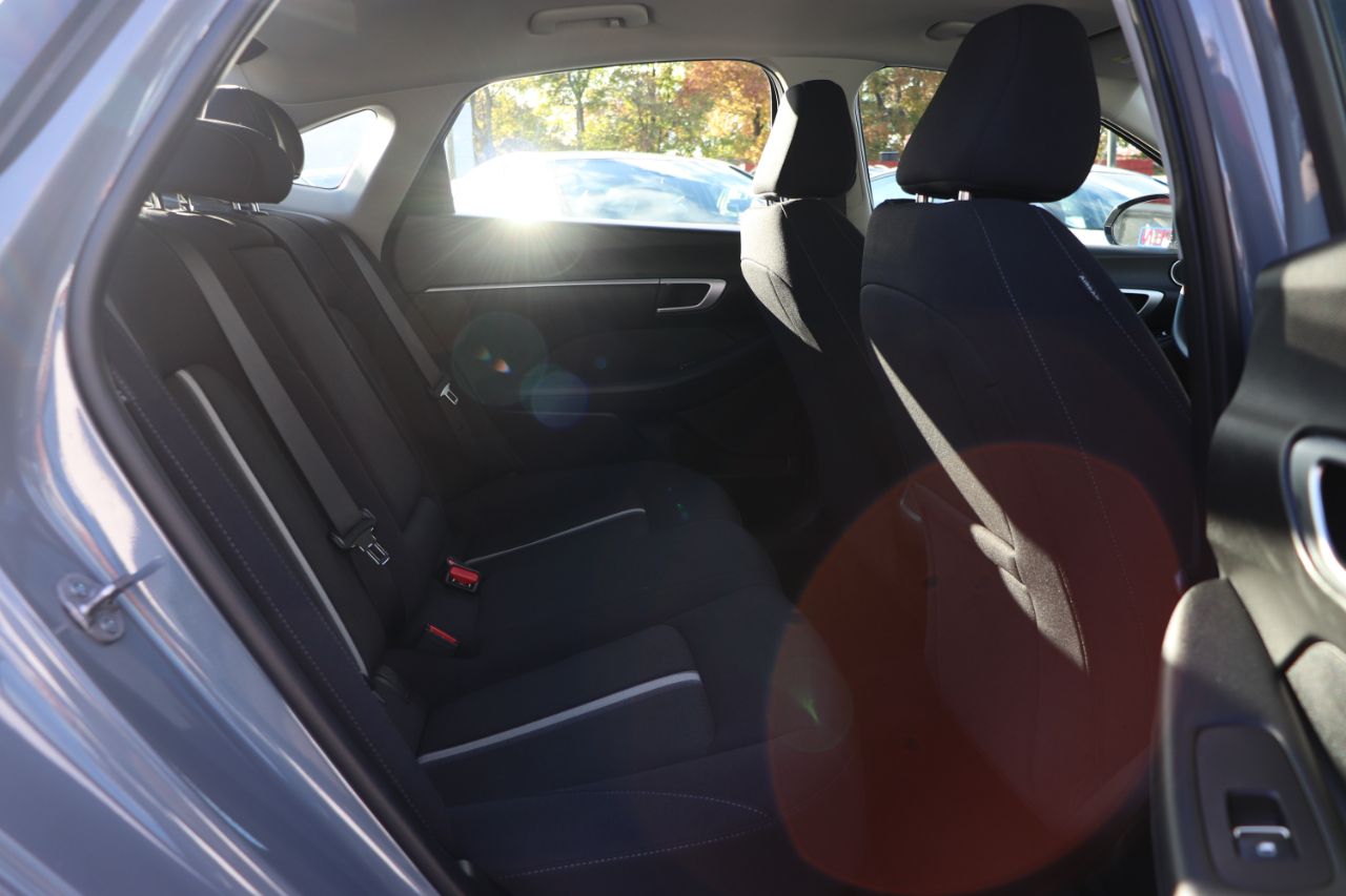 Hyundai Sonata SEL 2.5L FWD 2024 Hyundai Sonata SEL 2.5L FWD 2024