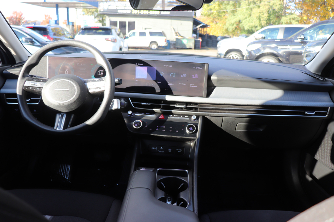 Hyundai Sonata SEL 2.5L FWD 2024 Hyundai Sonata SEL 2.5L FWD 2024