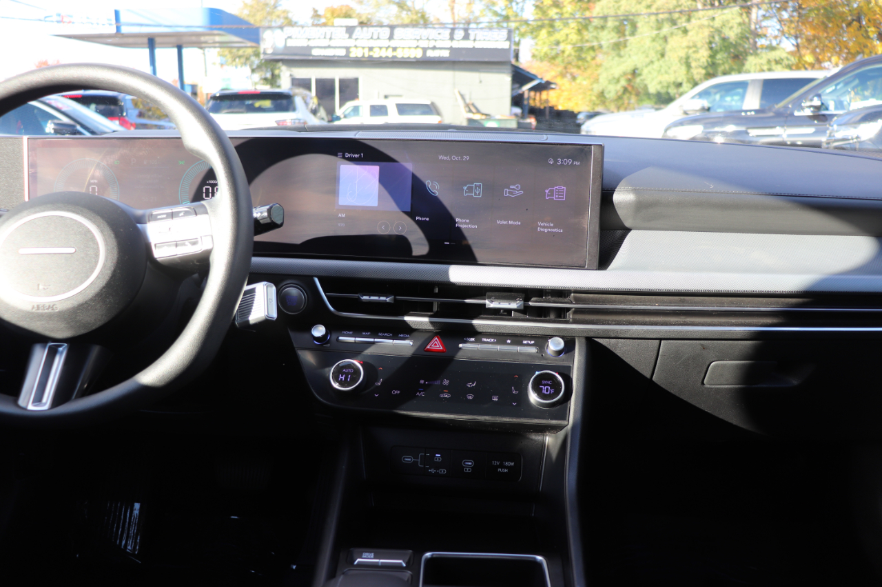 Hyundai Sonata SEL 2.5L FWD 2024 Hyundai Sonata SEL 2.5L FWD 2024