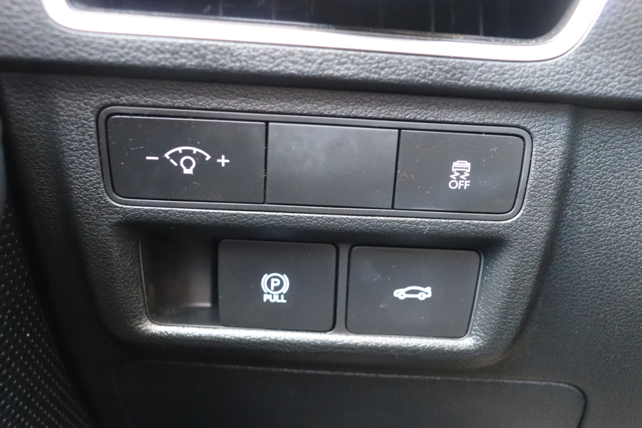 Hyundai Sonata SEL 2.5L FWD 2024 Hyundai Sonata SEL 2.5L FWD 2024