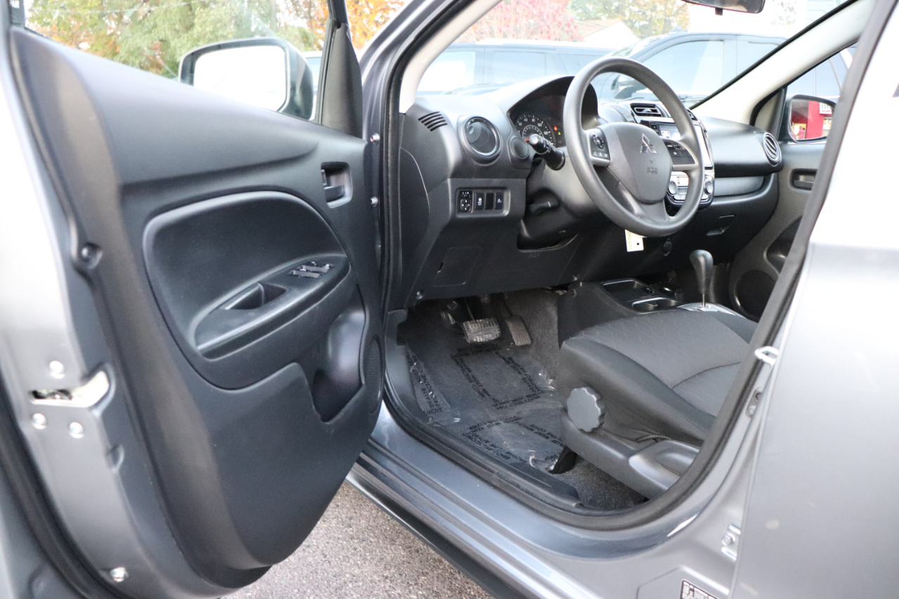 Mitsubishi Mirage ES CVT 2022 Mitsubishi Mirage ES CVT 2022