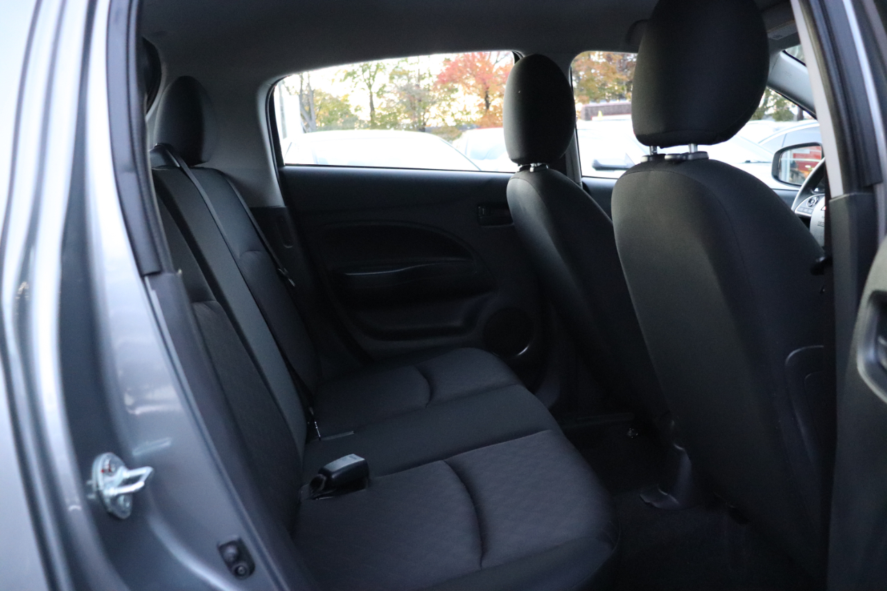 Mitsubishi Mirage ES CVT 2022 Mitsubishi Mirage ES CVT 2022