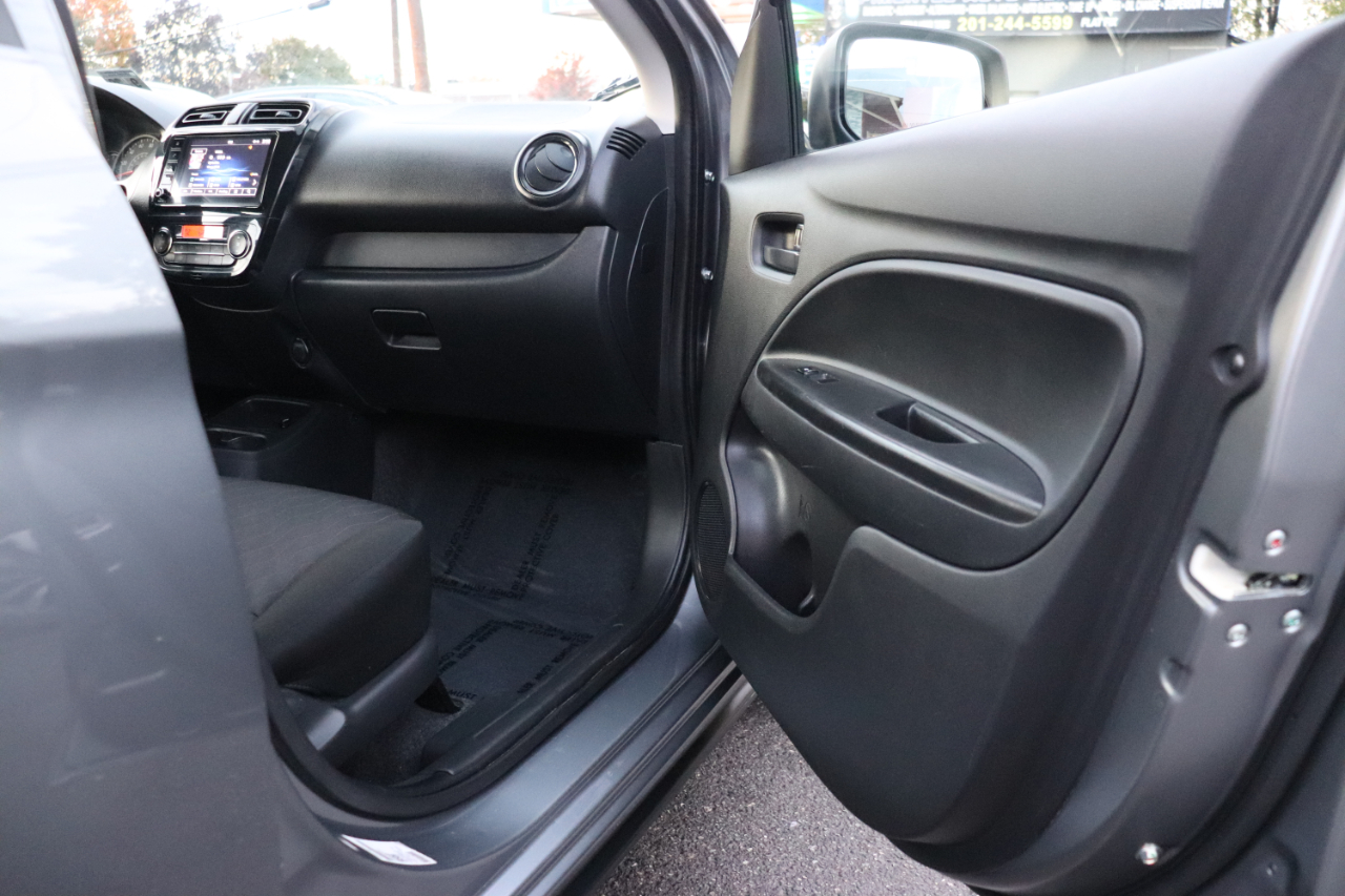 Mitsubishi Mirage ES CVT 2022 Mitsubishi Mirage ES CVT 2022