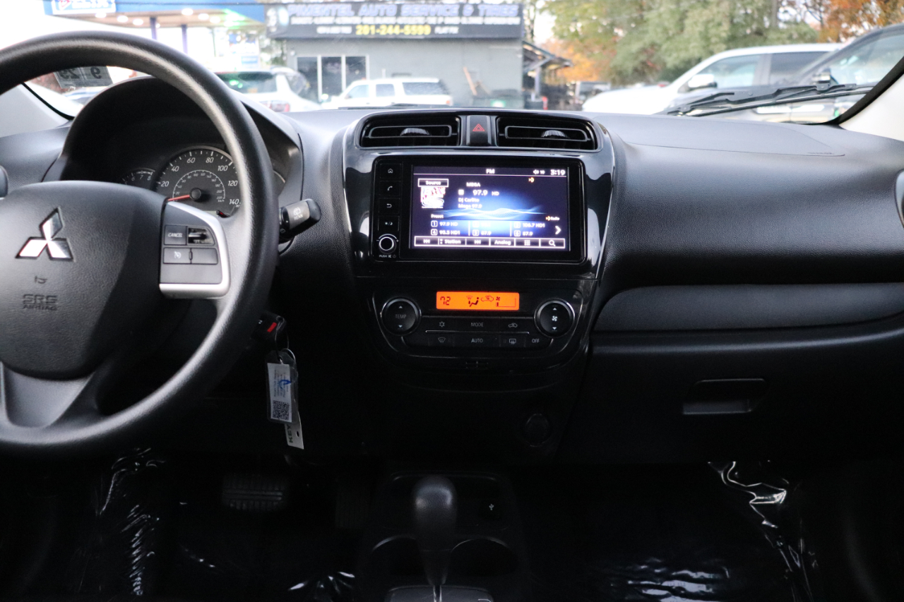 Mitsubishi Mirage ES CVT 2022 Mitsubishi Mirage ES CVT 2022