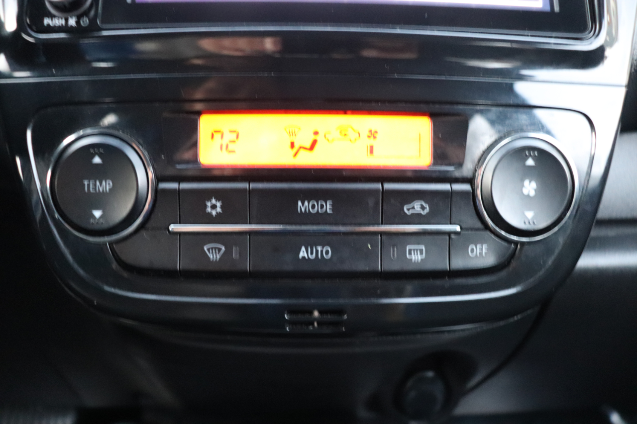 Mitsubishi Mirage ES CVT 2022 Mitsubishi Mirage ES CVT 2022