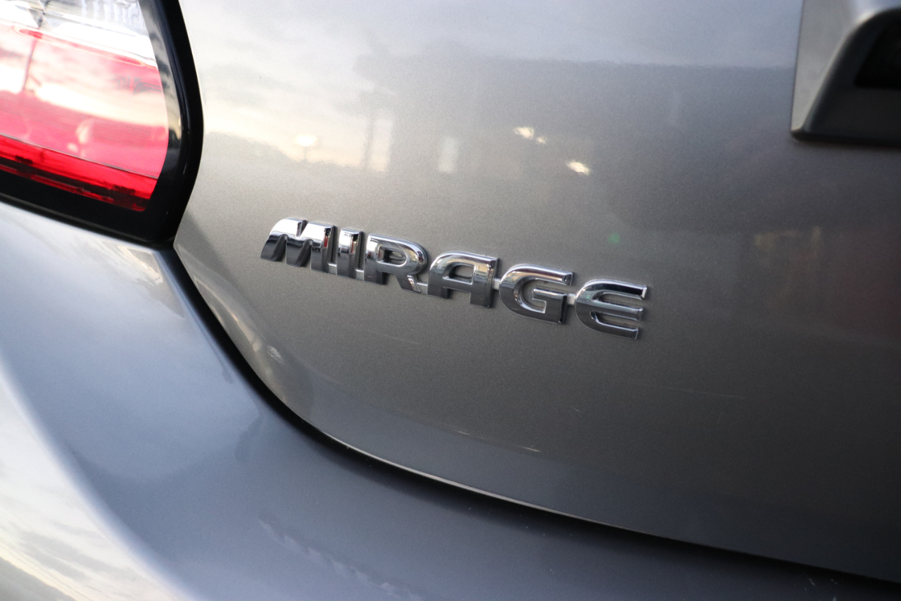 Mitsubishi Mirage ES CVT 2022 Mitsubishi Mirage ES CVT 2022