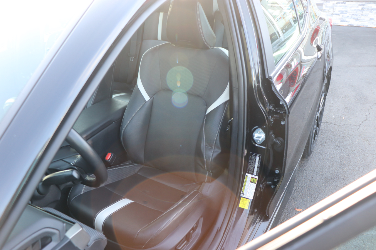 Toyota Camry SE Hyb 4D Sedan FWD 2025