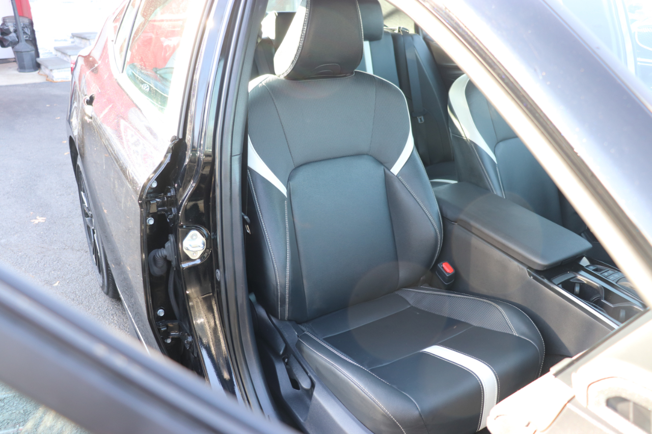 Toyota Camry SE Hyb 4D Sedan FWD 2025