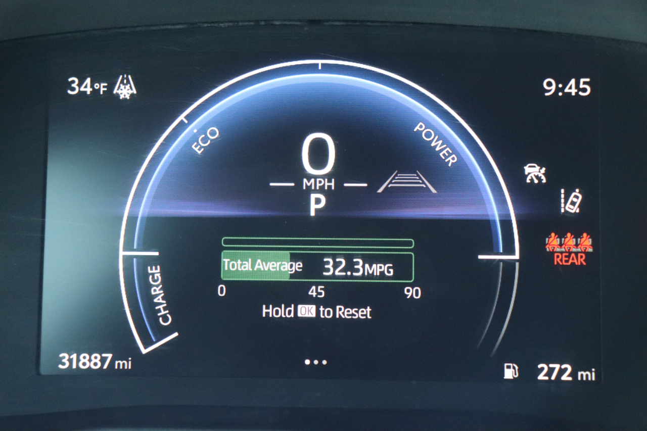 Toyota Camry SE Hyb 4D Sedan FWD 2025