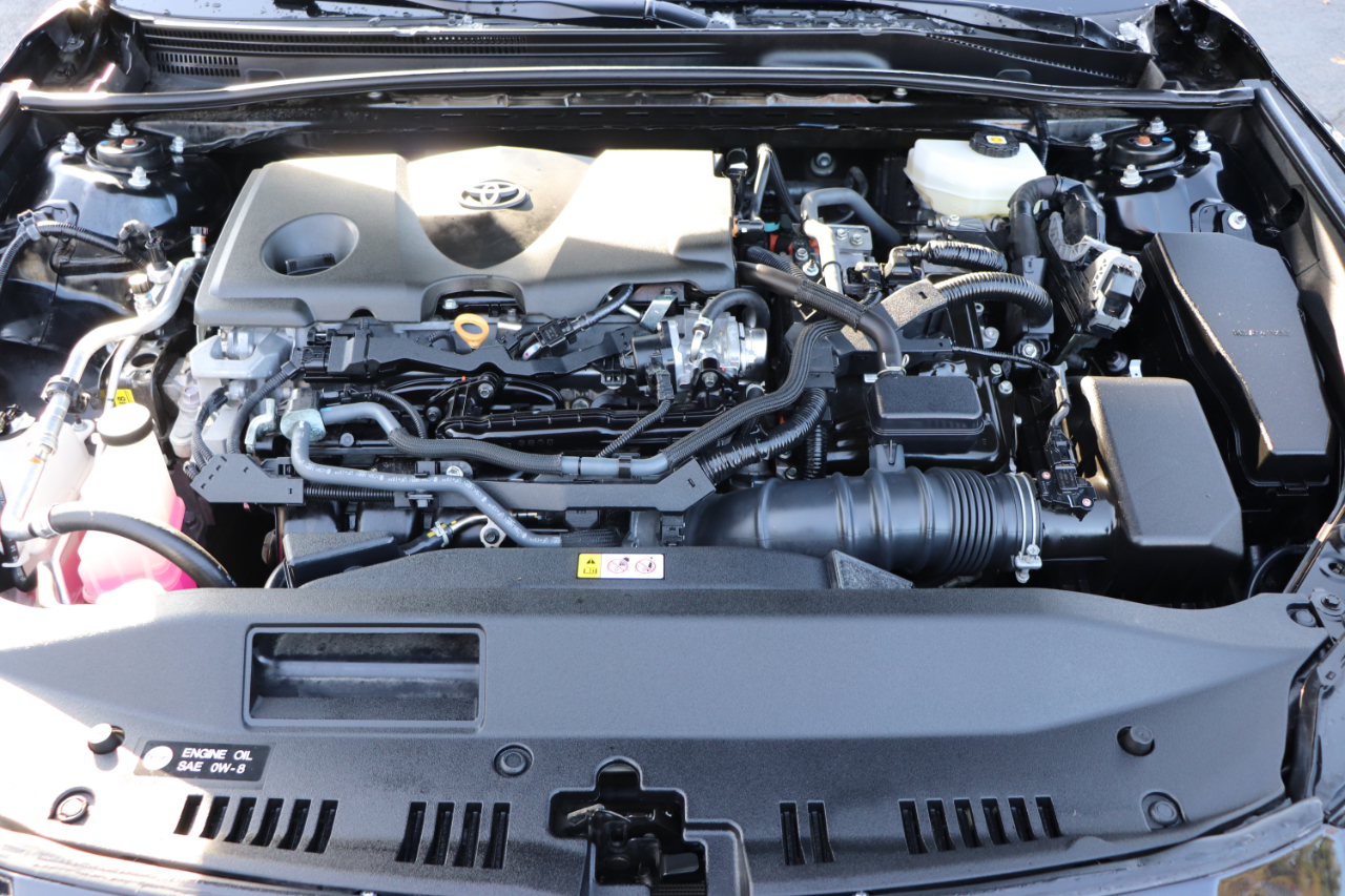 Toyota Camry SE Hyb 4D Sedan FWD 2025