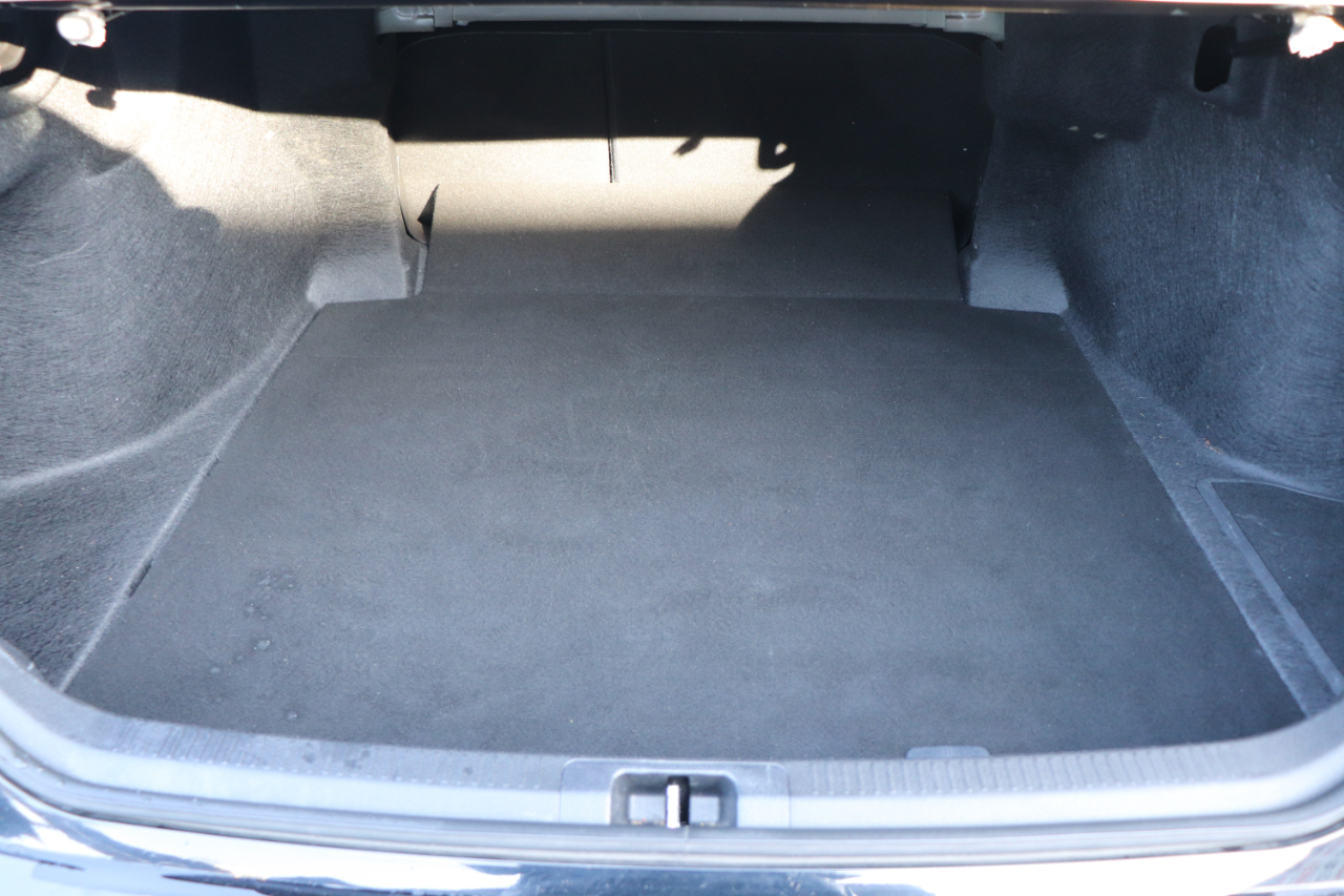 Toyota Camry SE Hyb 4D Sedan FWD 2025