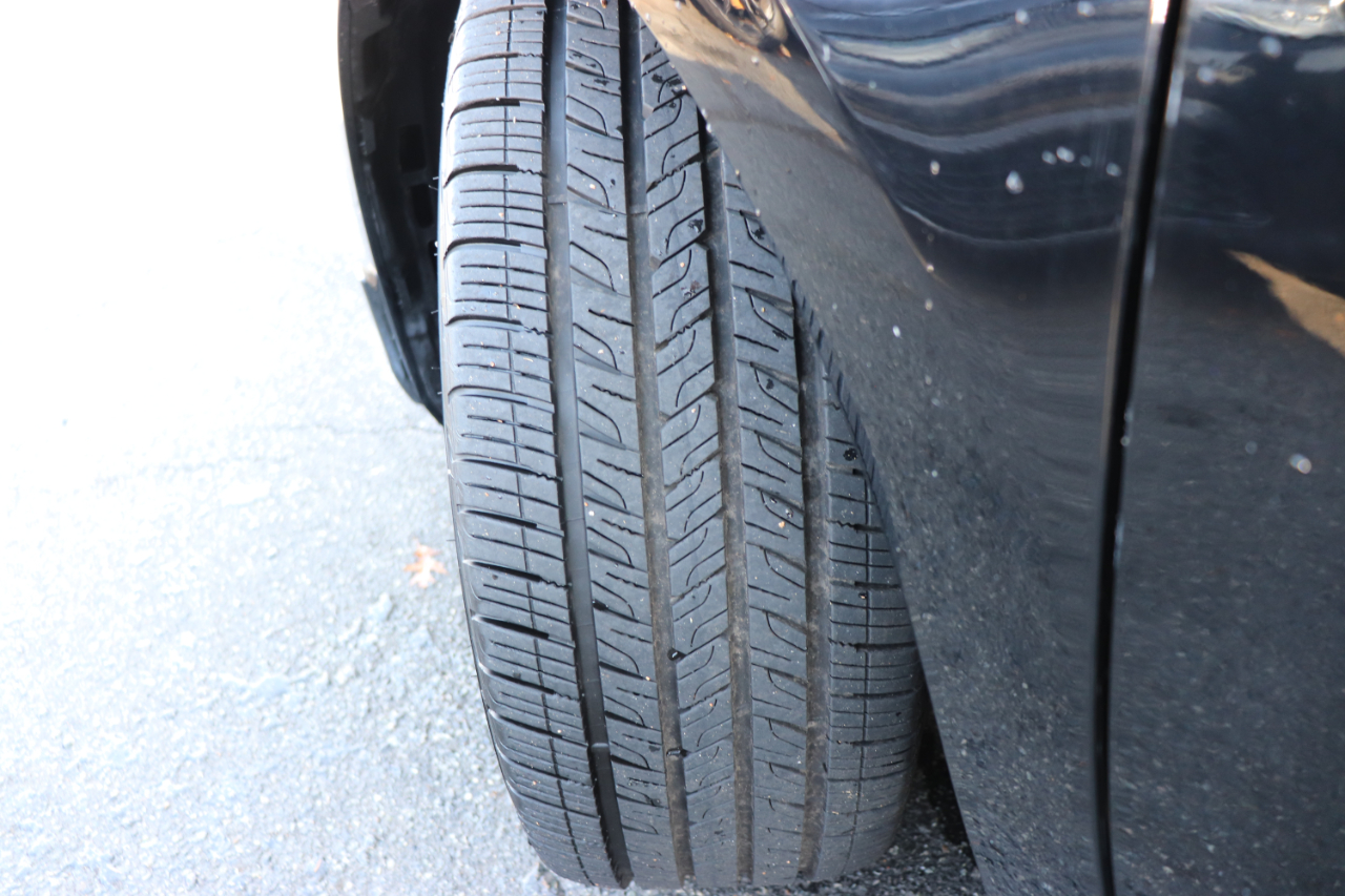 Toyota Camry SE Hyb 4D Sedan FWD 2025