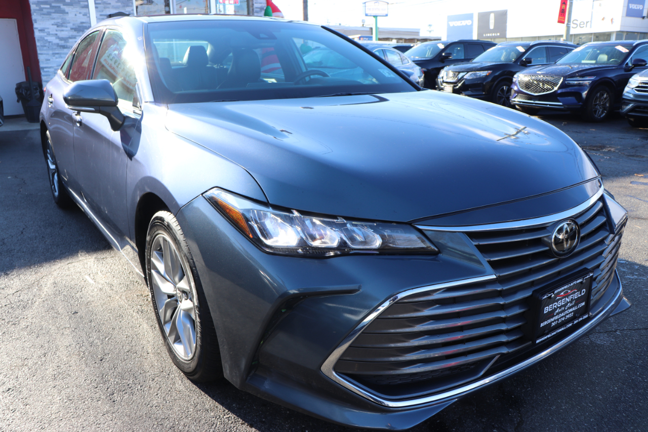 Toyota Avalon XLE FWD (Natl) 2022