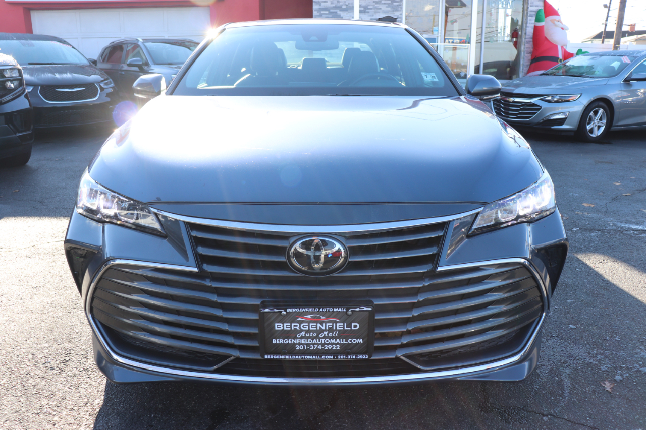 Toyota Avalon XLE FWD (Natl) 2022