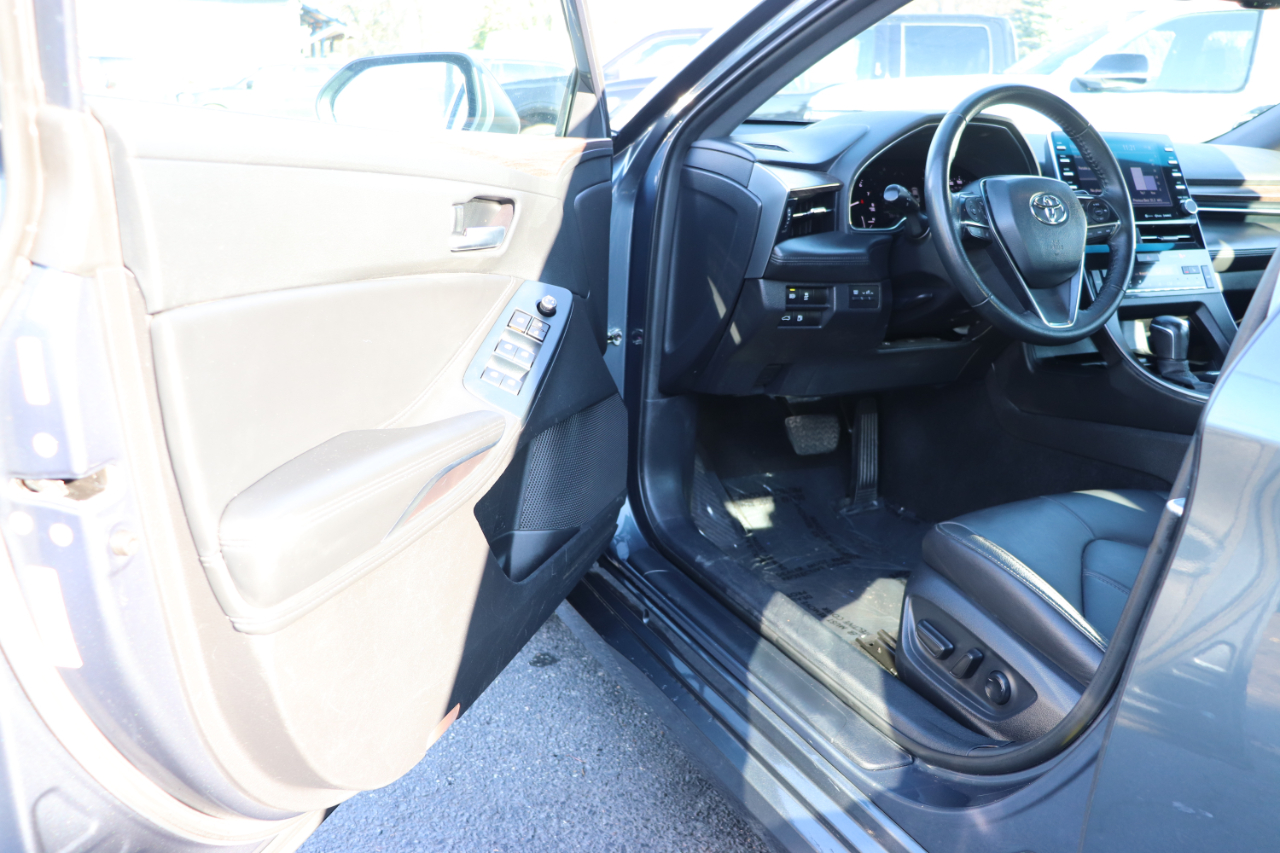 Toyota Avalon XLE FWD (Natl) 2022