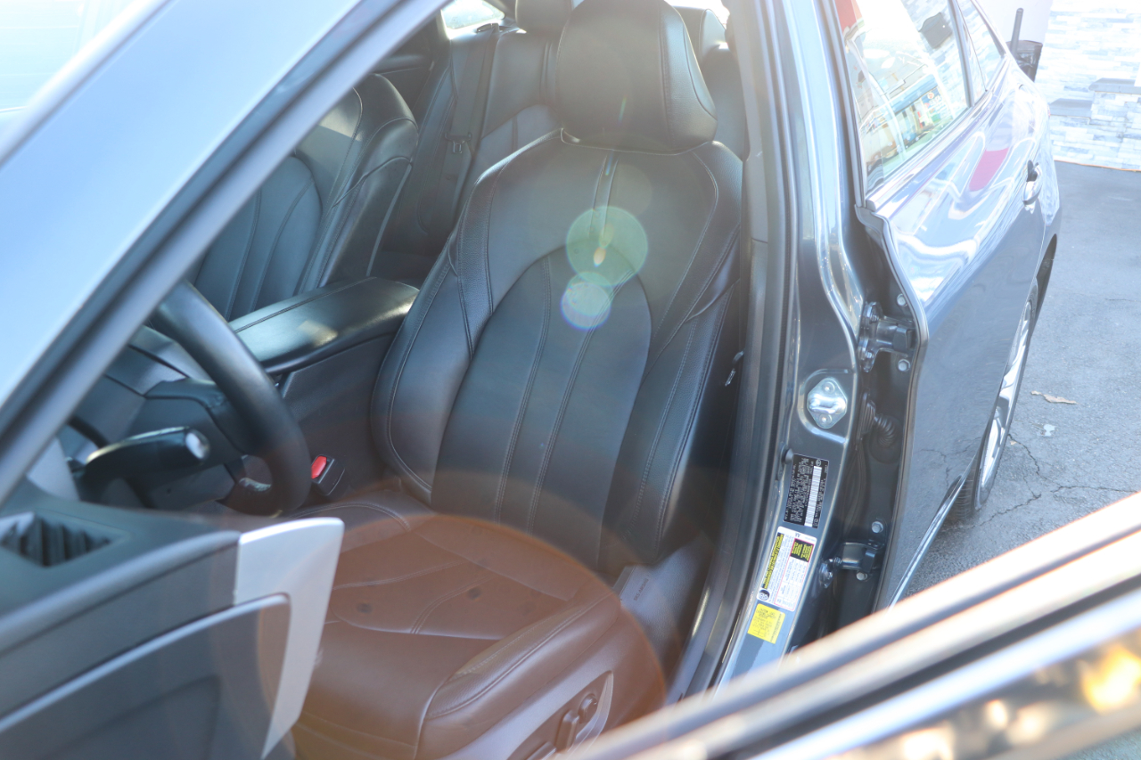 Toyota Avalon XLE FWD (Natl) 2022