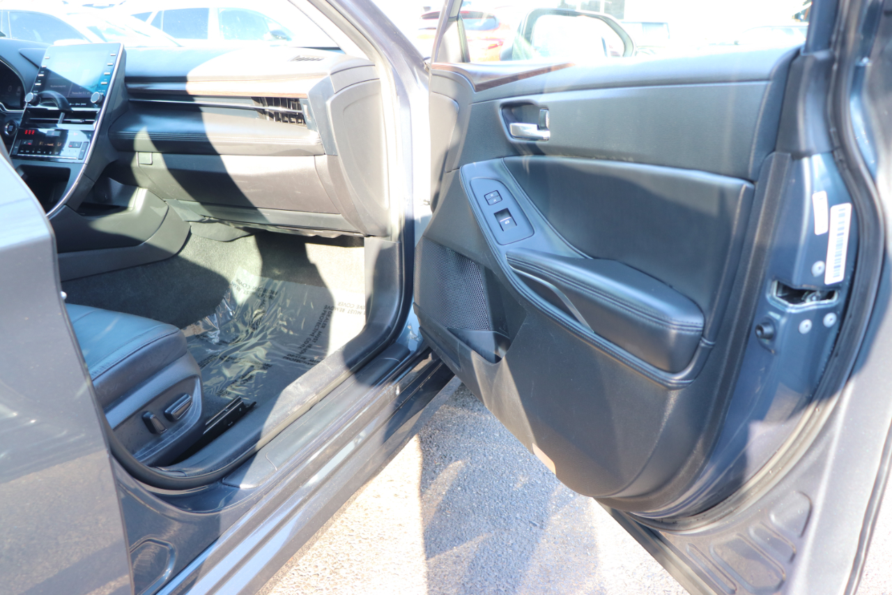 Toyota Avalon XLE FWD (Natl) 2022