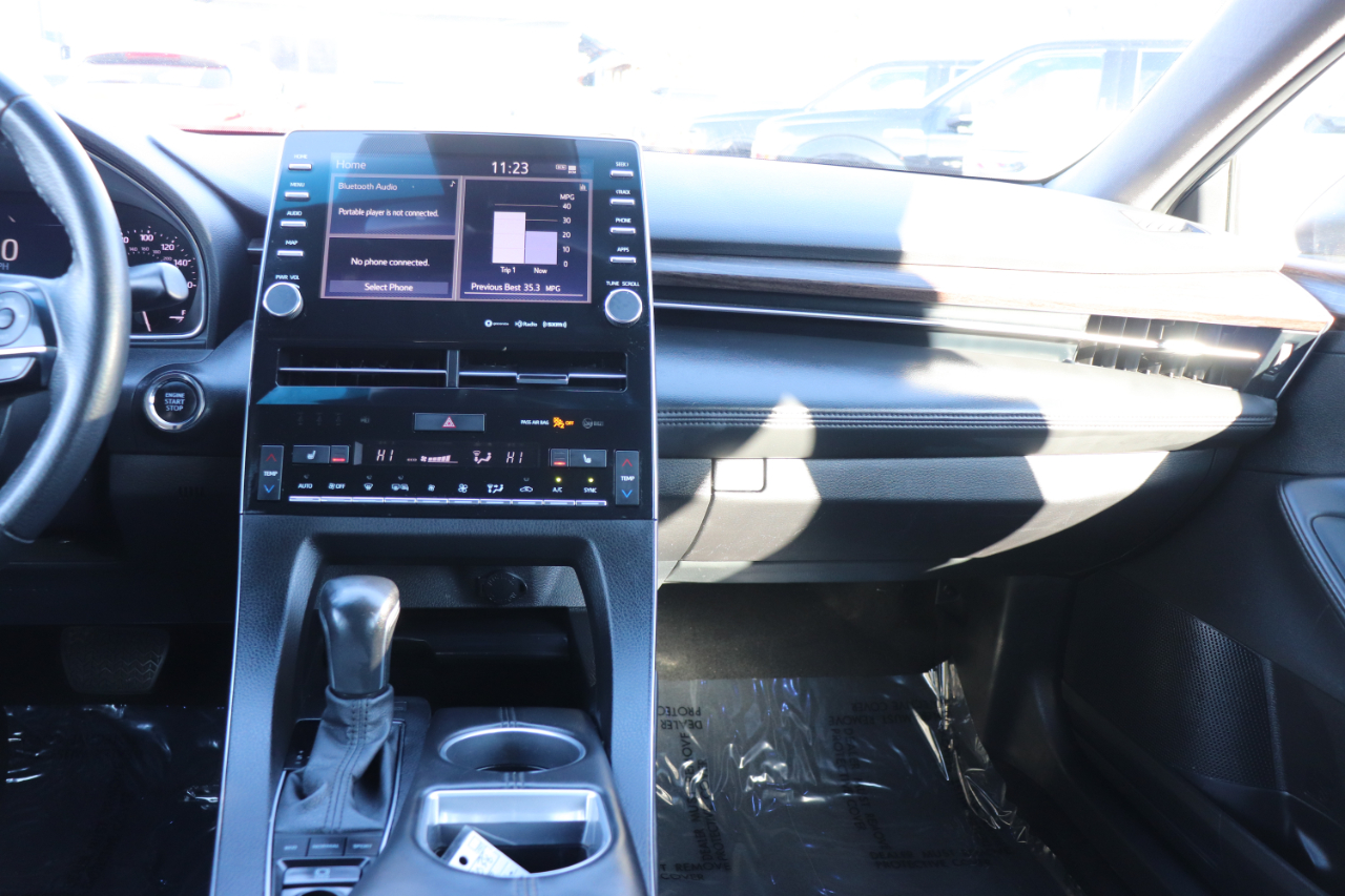 Toyota Avalon XLE FWD (Natl) 2022