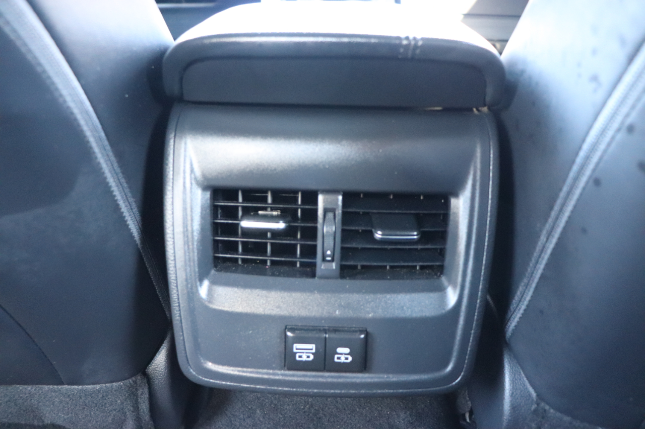 Toyota Avalon XLE FWD (Natl) 2022