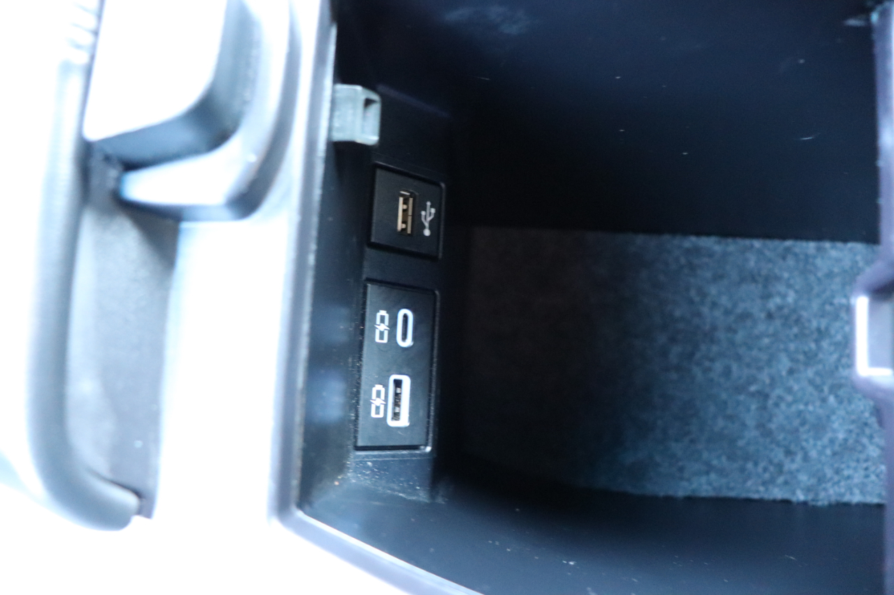 Toyota Avalon XLE FWD (Natl) 2022