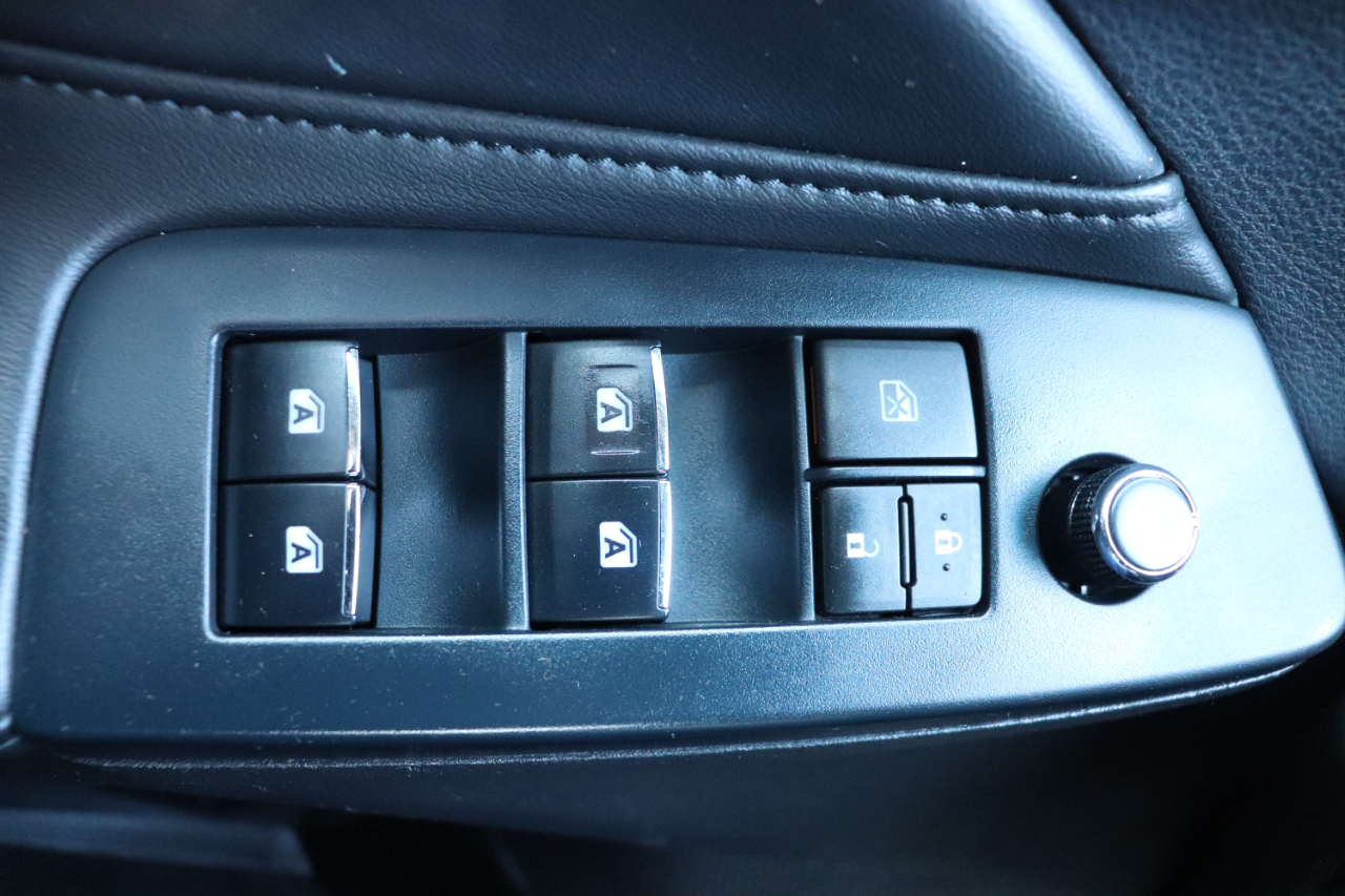 Toyota Avalon XLE FWD (Natl) 2022