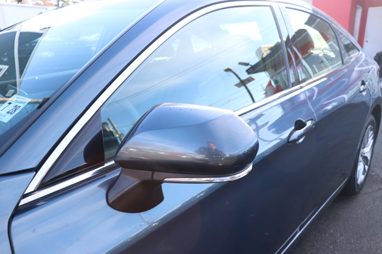 Toyota Avalon XLE FWD (Natl) 2022