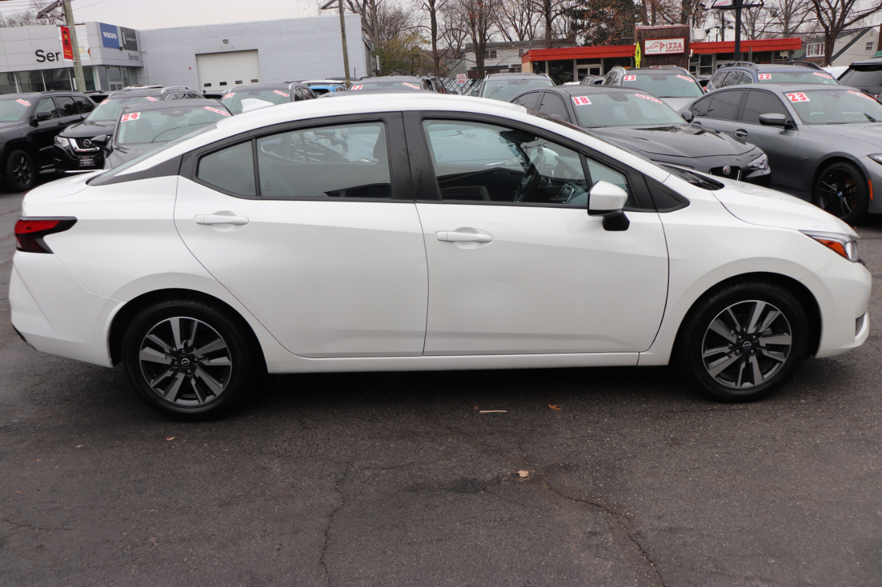 Nissan Versa SV CVT 2024
