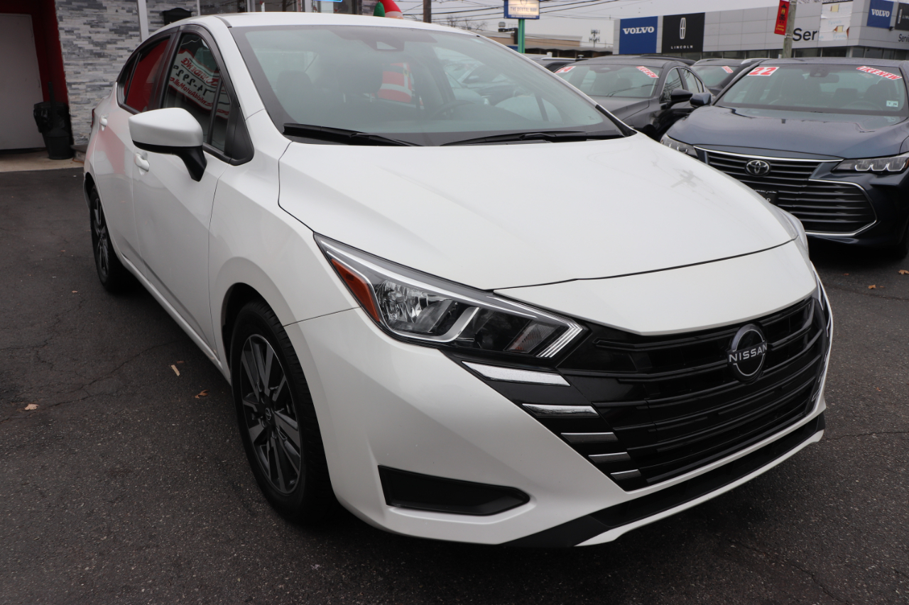 Nissan Versa SV CVT 2024