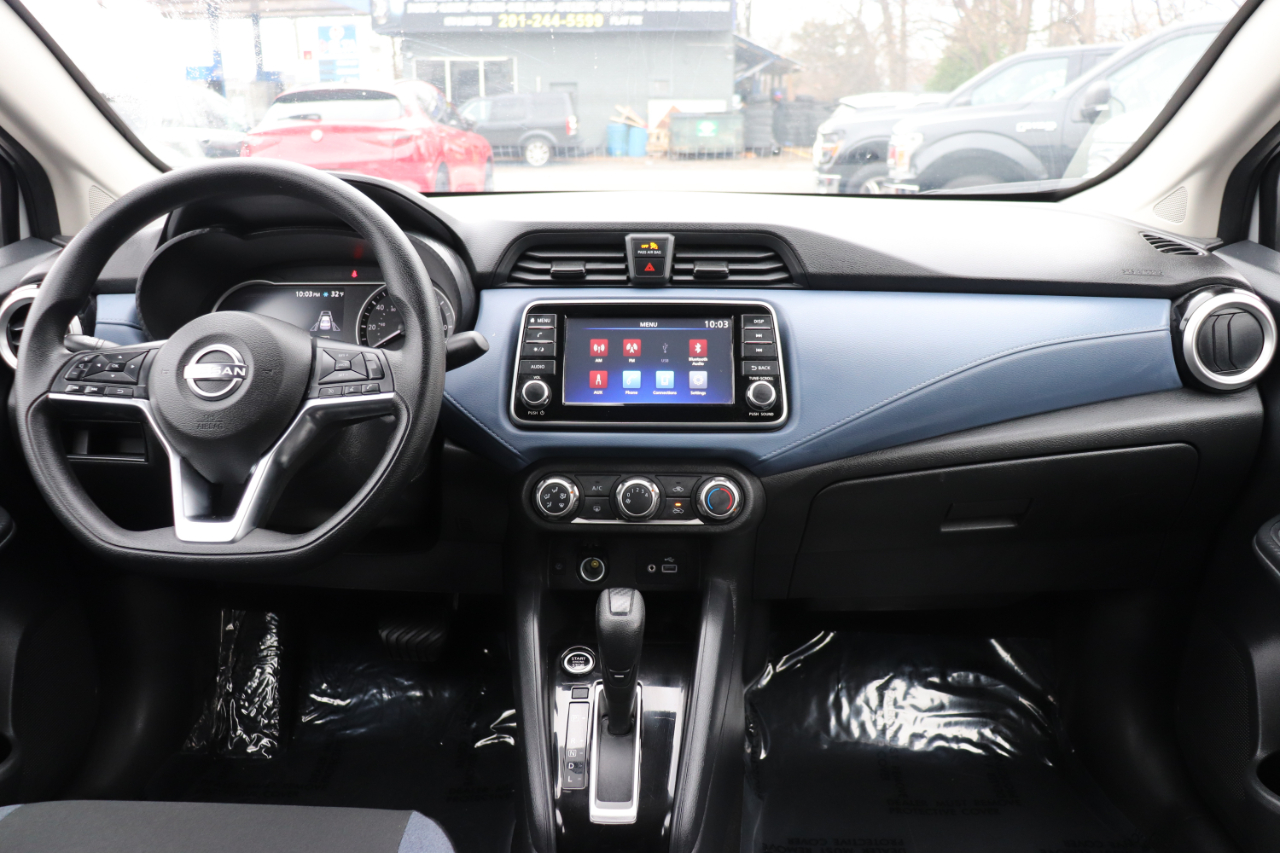 Nissan Versa SV CVT 2024