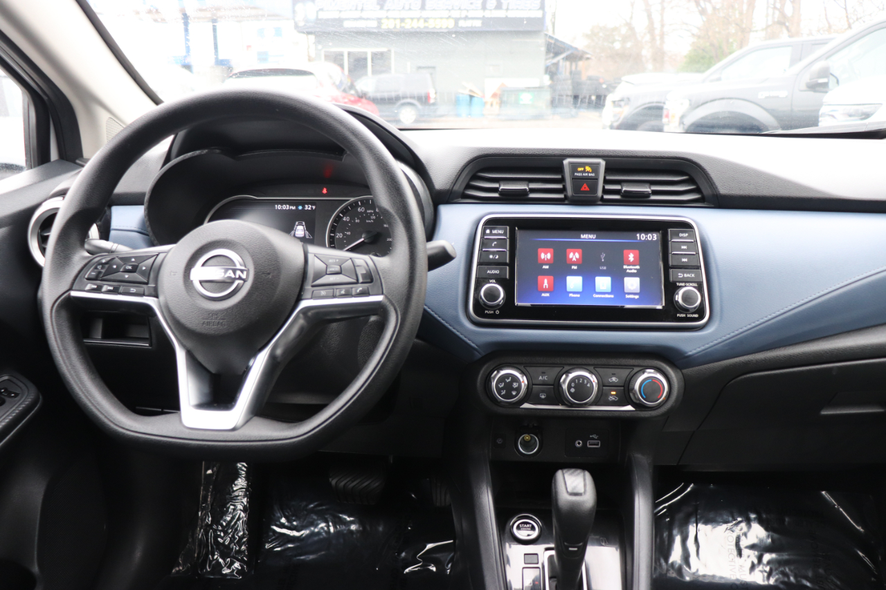 Nissan Versa SV CVT 2024