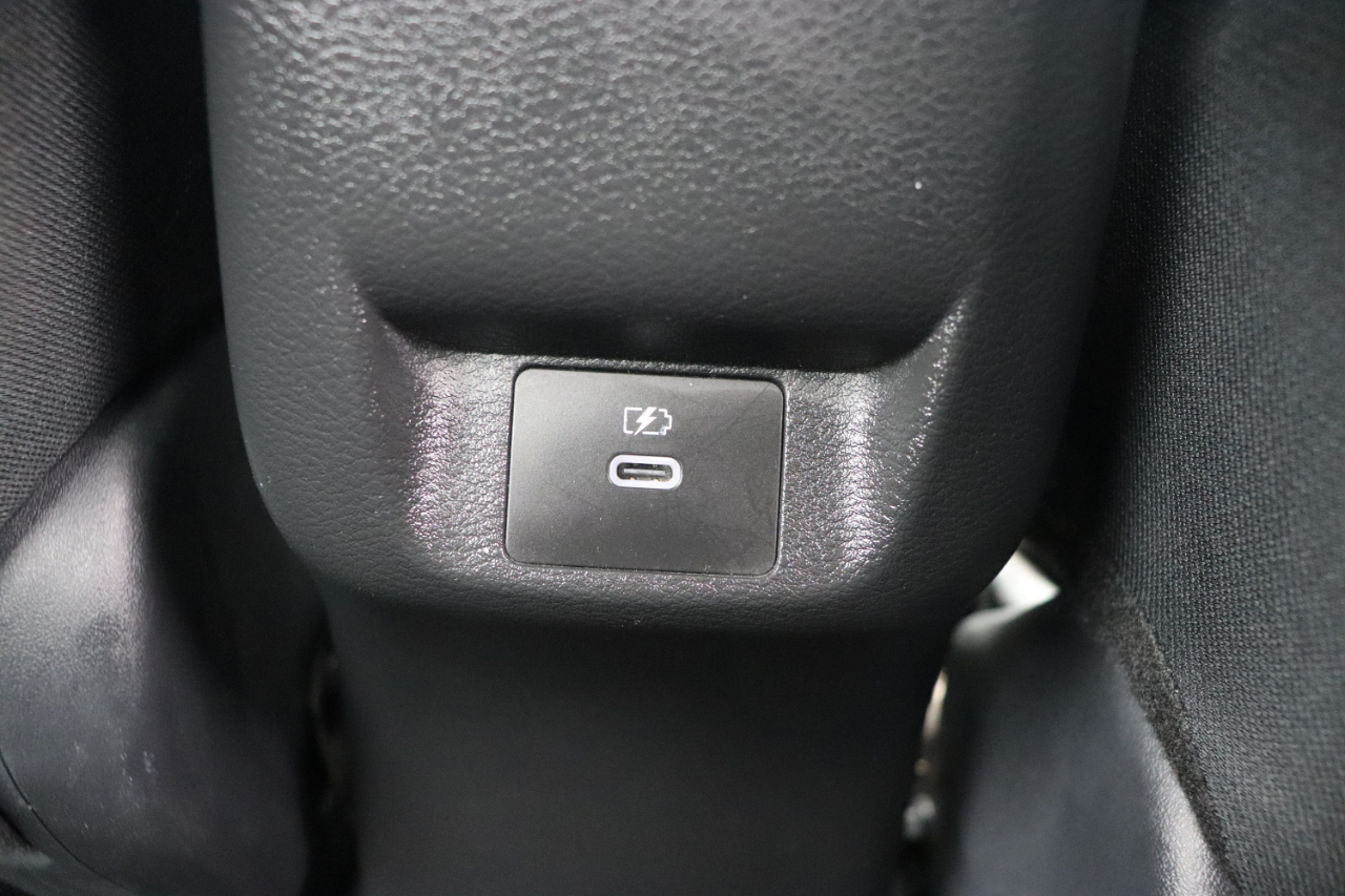 Nissan Versa SV CVT 2024