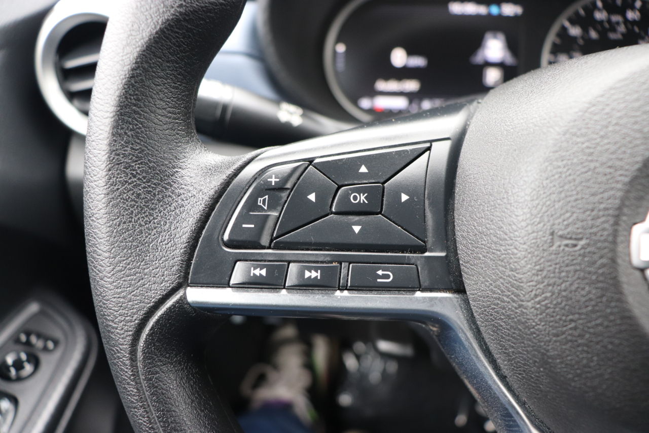 Nissan Versa SV CVT 2024