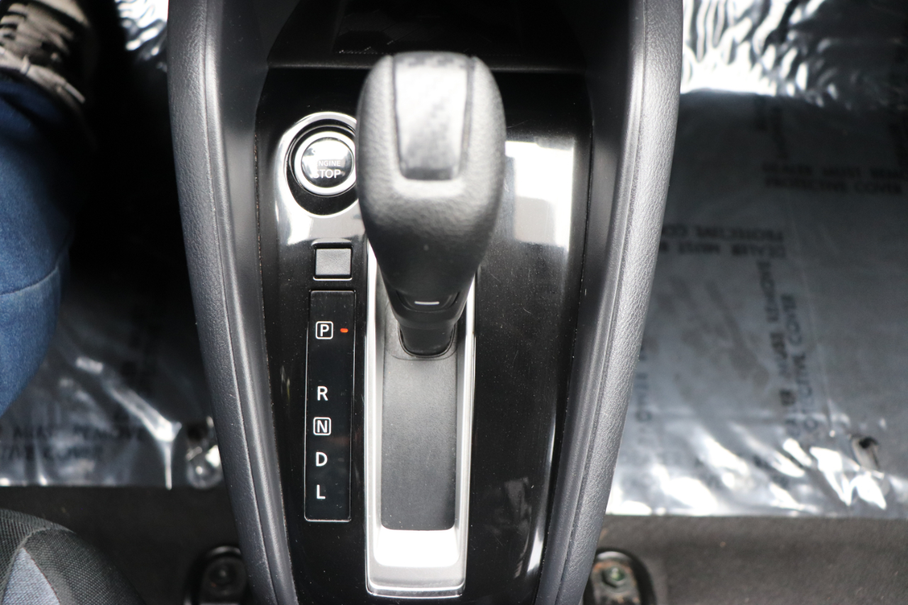 Nissan Versa SV CVT 2024