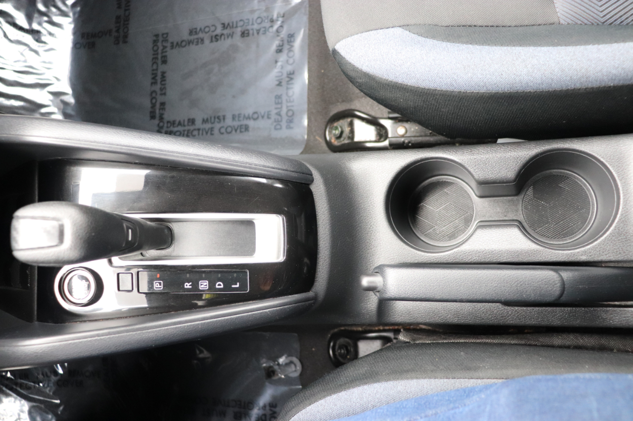 Nissan Versa SV CVT 2024