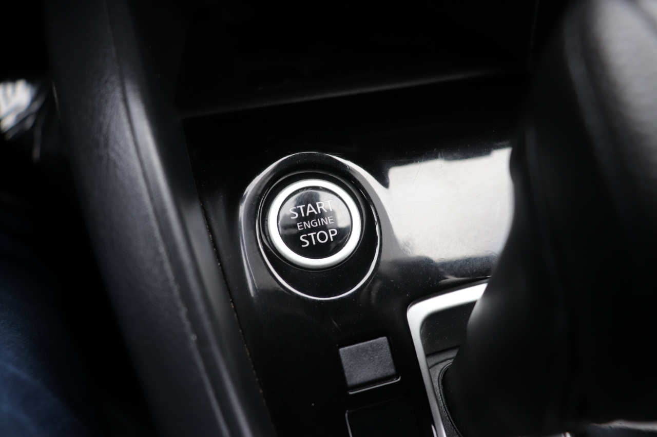 Nissan Versa SV CVT 2024