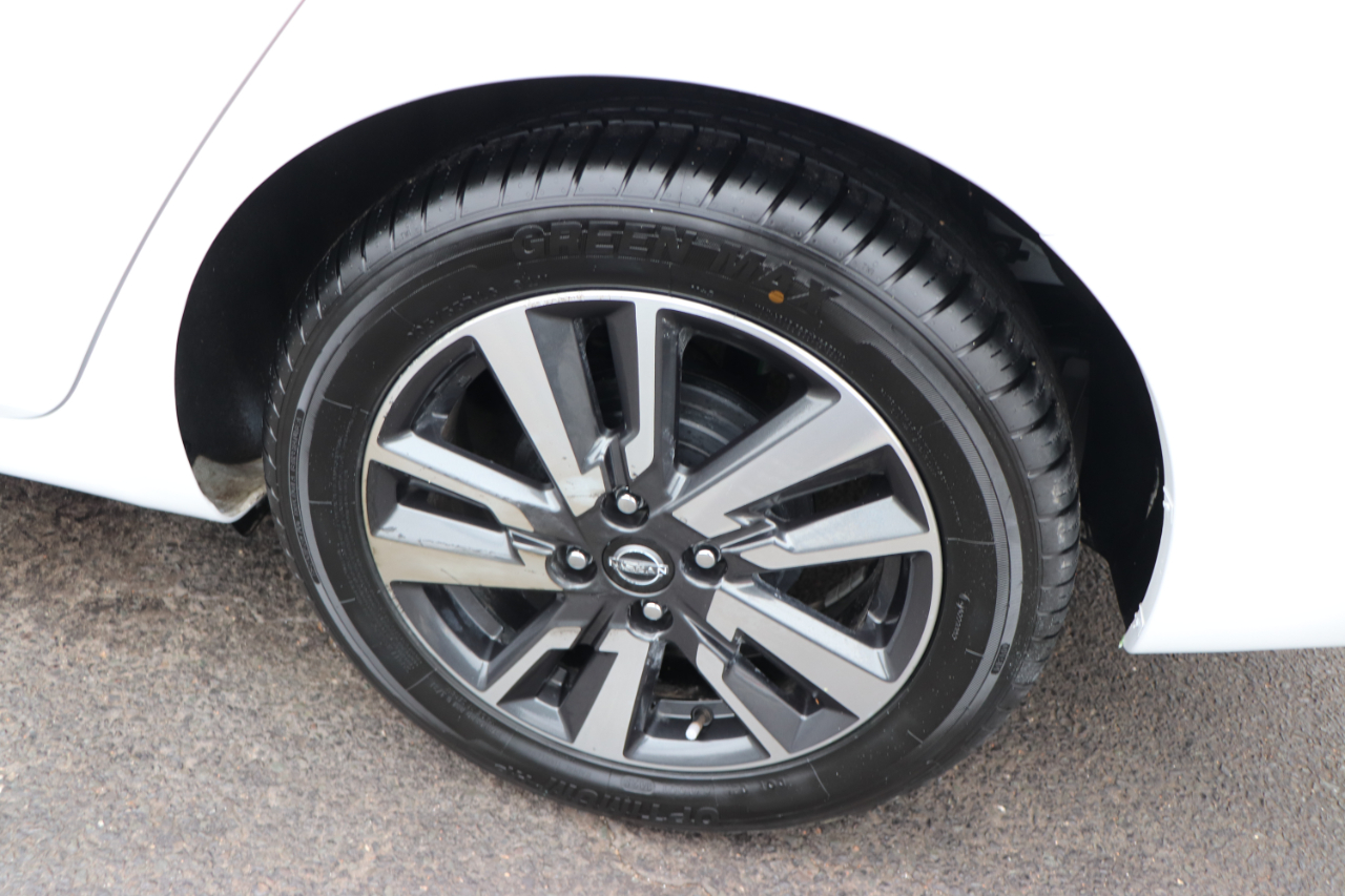 Nissan Versa SV CVT 2024