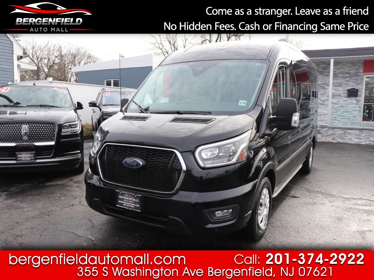 2023 Ford Transit Passenger Wagon T-350 148" Med Roof XLT RWD