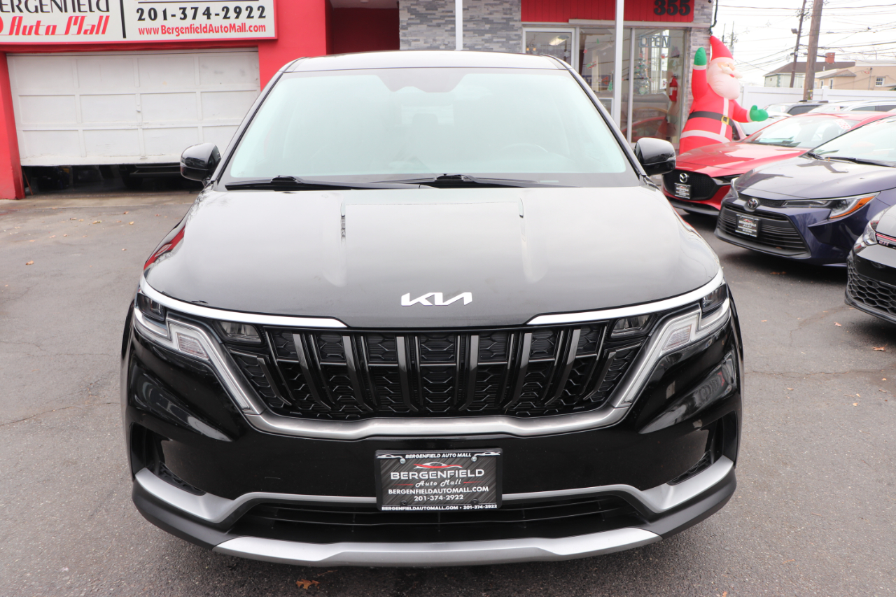 Kia Carnival LX FWD w/Seat Pkg 2024