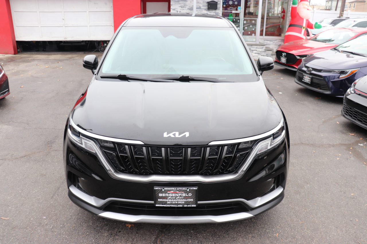 Kia Carnival LX FWD w/Seat Pkg 2024