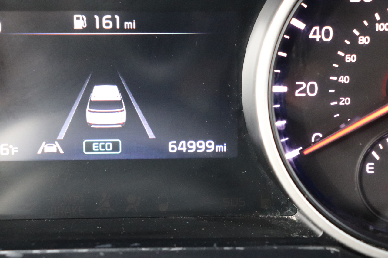 Kia Carnival LX FWD w/Seat Pkg 2024