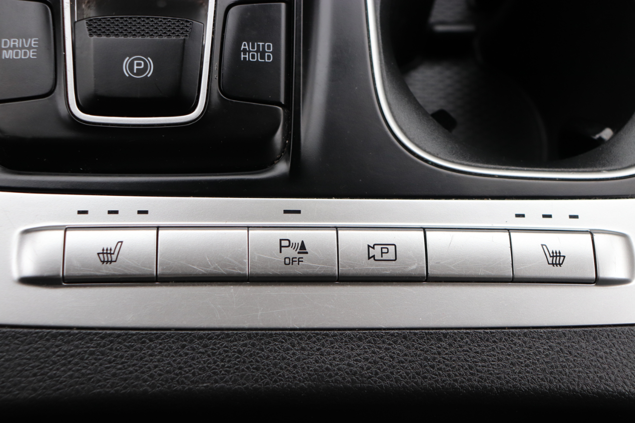 Kia Carnival LX FWD w/Seat Pkg 2024