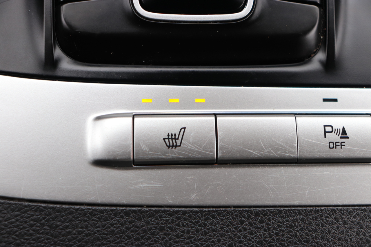 Kia Carnival LX FWD w/Seat Pkg 2024