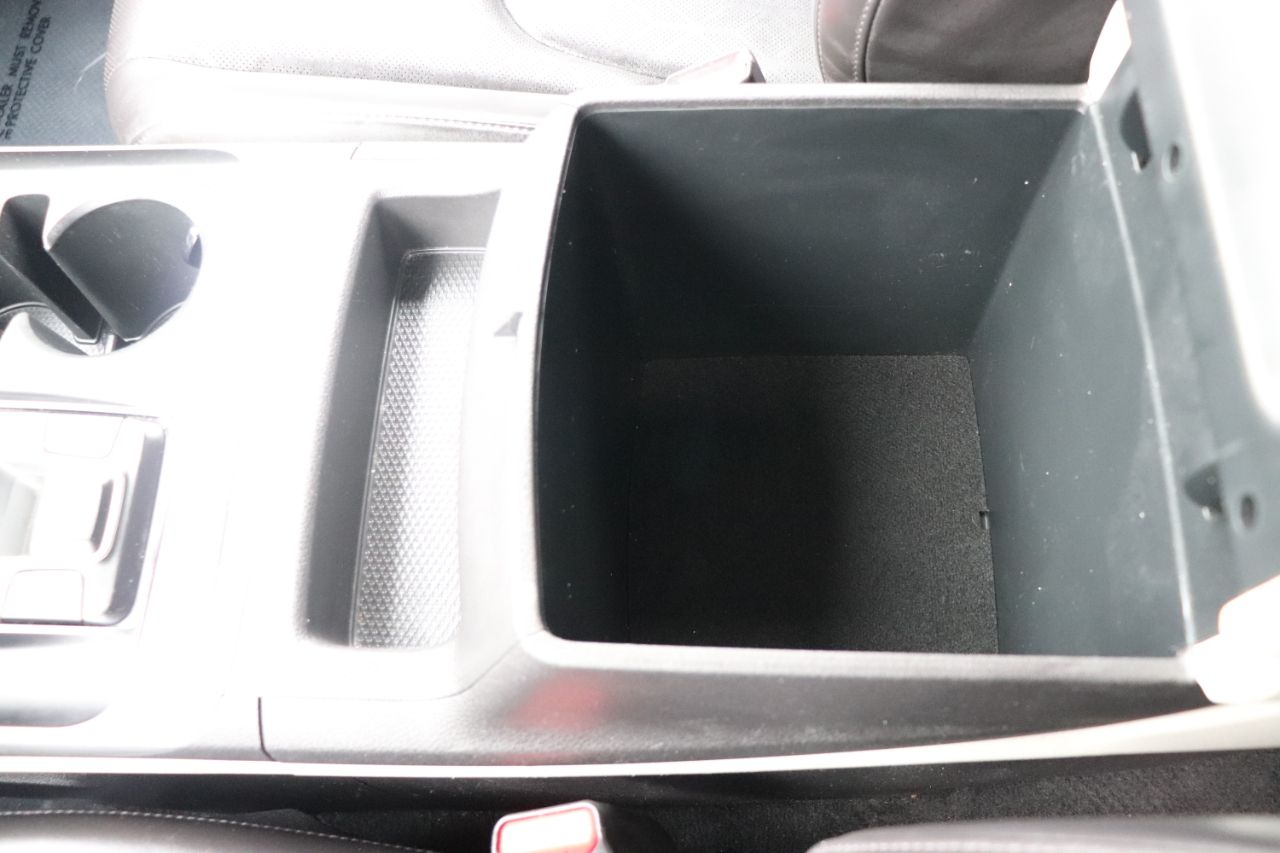 Kia Carnival LX FWD w/Seat Pkg 2024